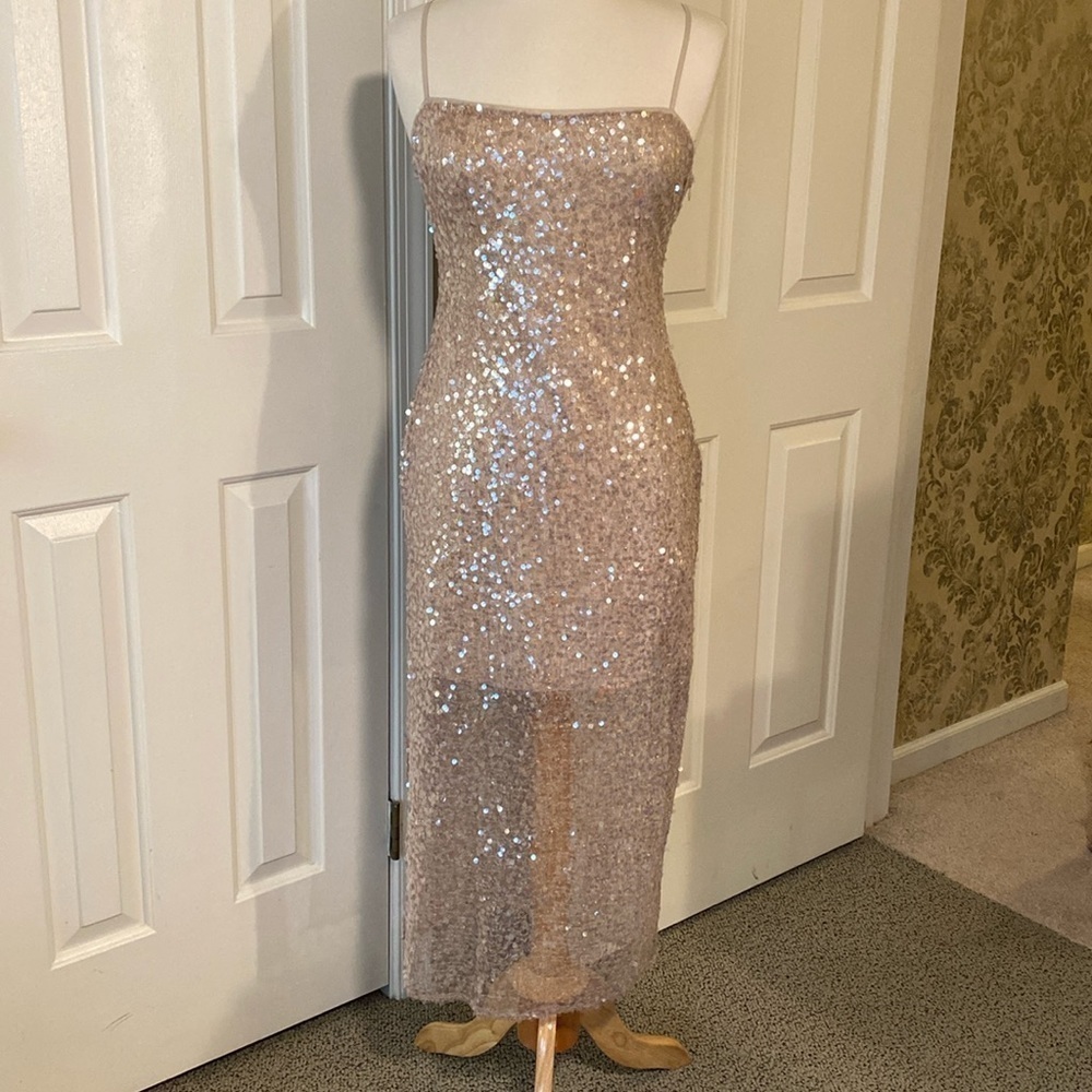 Astr Blush Pink Sequin Dress Size Medium in Like New Condition